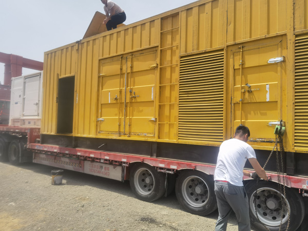 弓长岭除了负载情况和发动机维护，还有哪些因素会影响 200kw 柴油发电机的油耗？